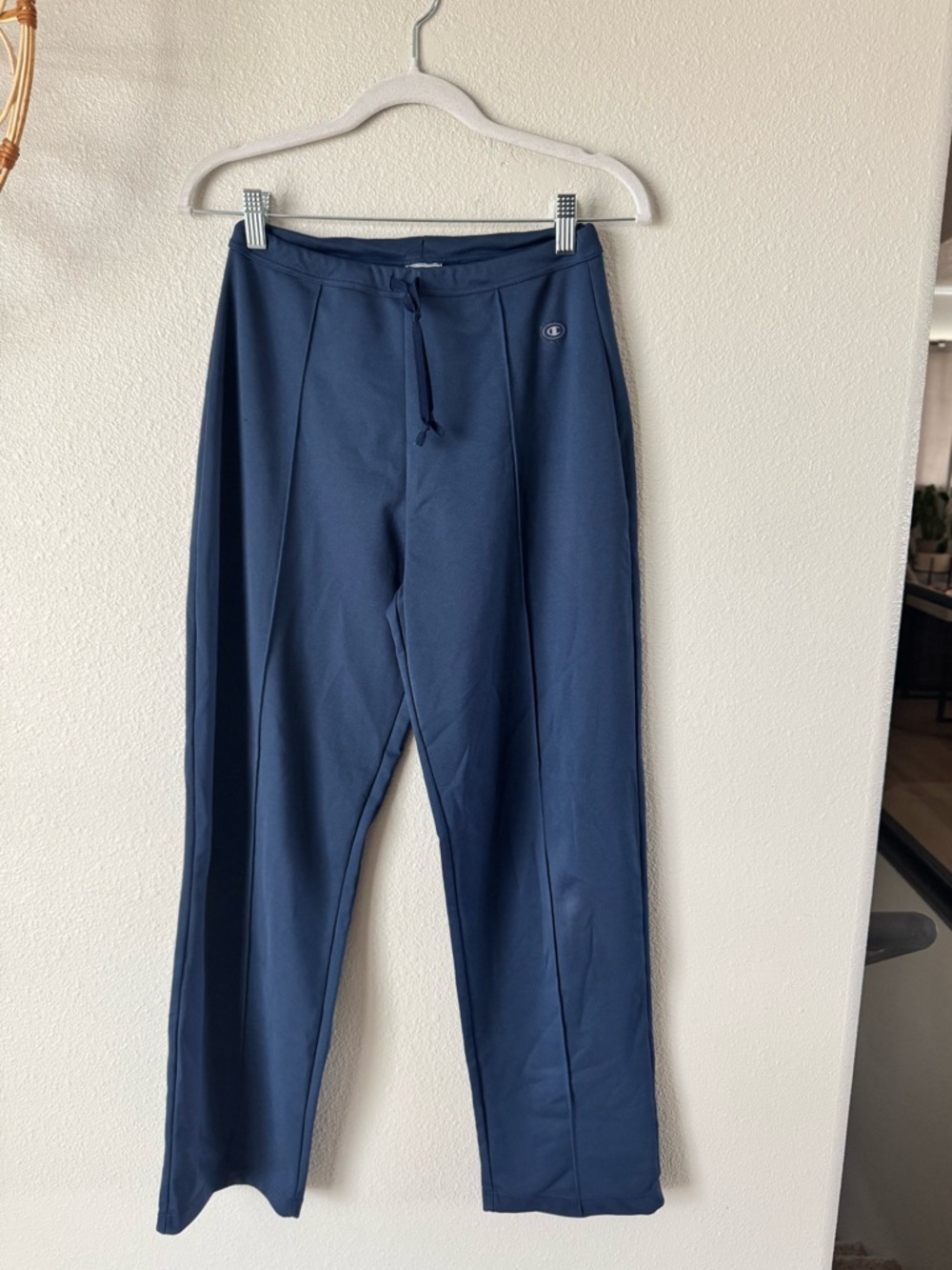 Vintage Champion straight leg athletic pants. Size S